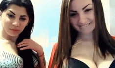 Кабардинские девахи хвастаются сиськами на веб-камеру